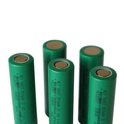 Navulbaar Lithium Ion Bright Light Torch Battery 18650 3.6V 2500mAh